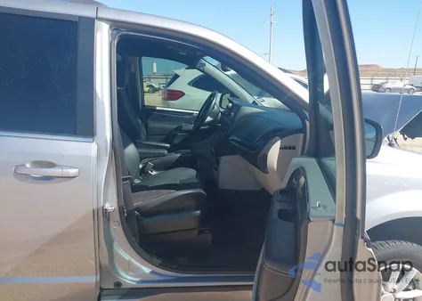 2019 Dodge Grand Caravan Sxt z USA, uszkodzony, nr VIN 2C4RDGCG1KR796361